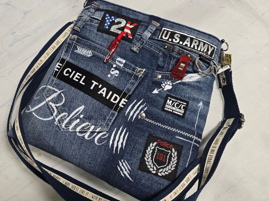 デニムリメイク 大きめ トートバッグ ❀サコッシュ❀ 底板付き