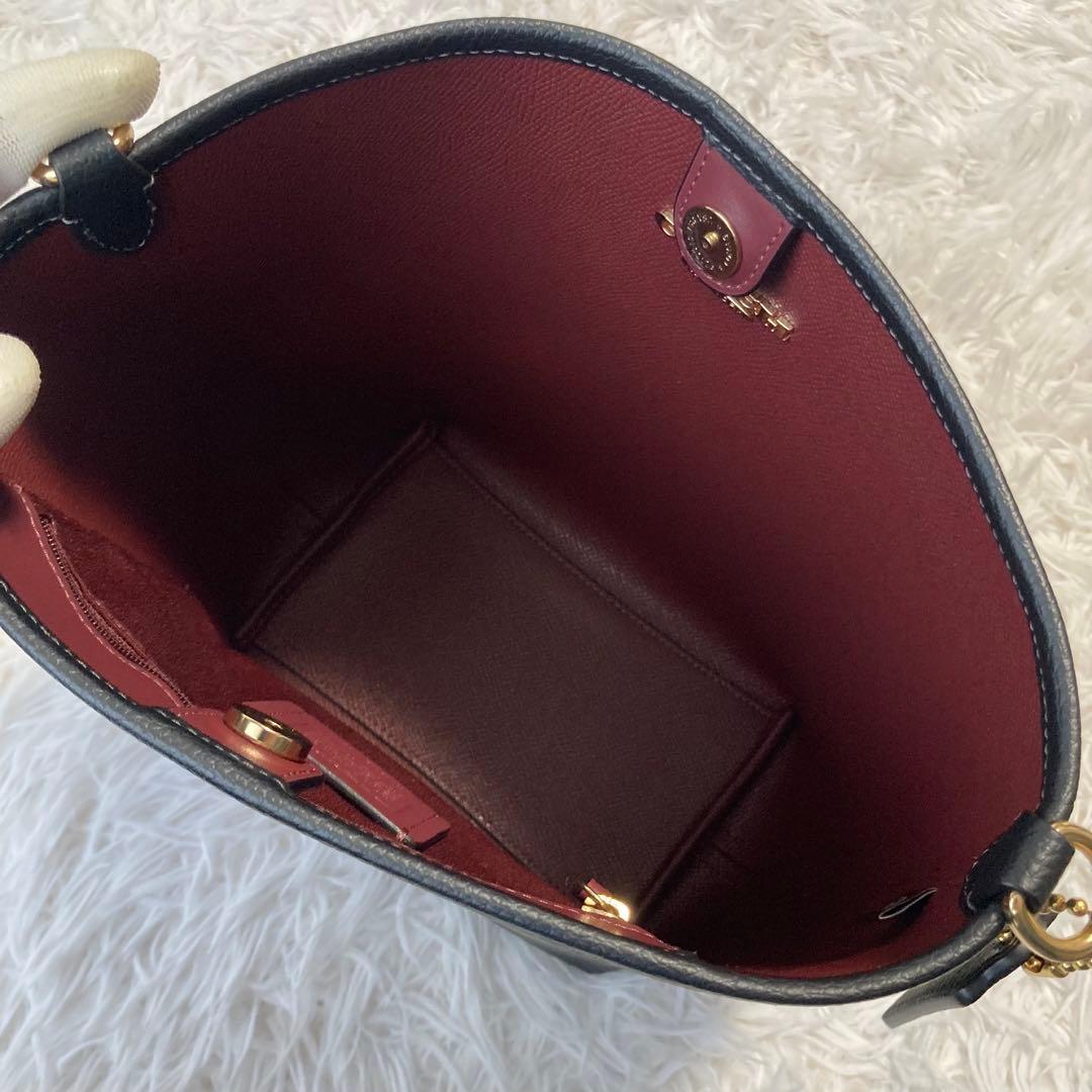 極美品　現行　コーチ　ショルダーバッグ　シティ バケット バッグ　2way 黒