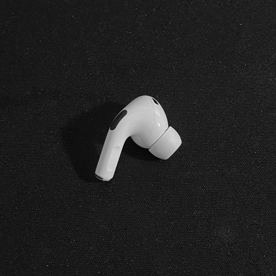 超美品 AirPods Pro第2世代　ライトニング　右耳のみ