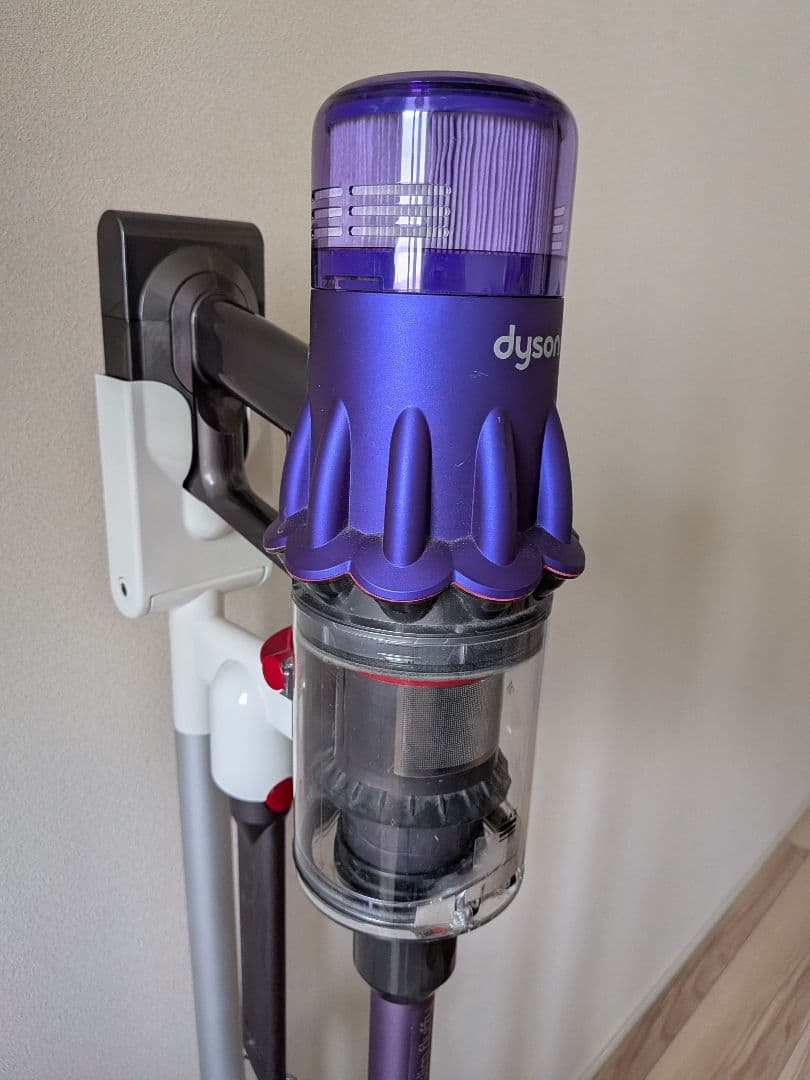 Dyson Digital Slim Fluffy掃除機 稼働確認済み、破損あり
