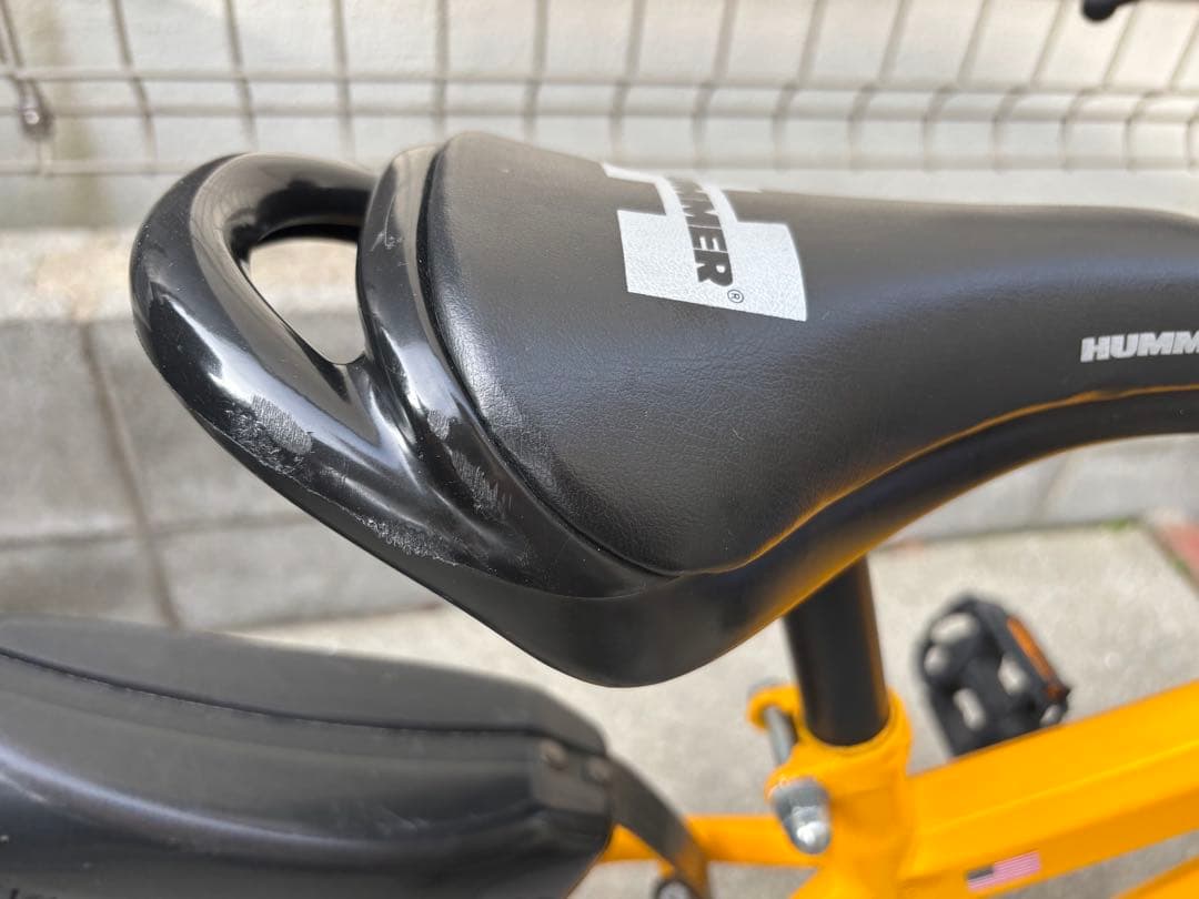 送料込み　HUMMER 子供用自転車 ジュニアサイズ 前バスケット付き16インチ