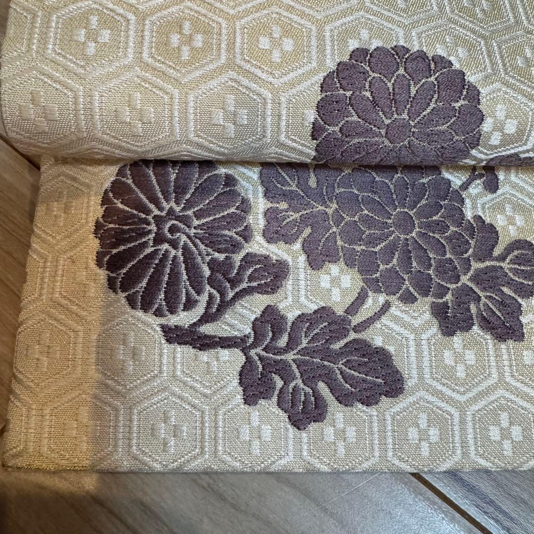 三越　超美品　人間国宝　喜多川平郎　有職唐織　名古屋帯　着物　376 白　紫