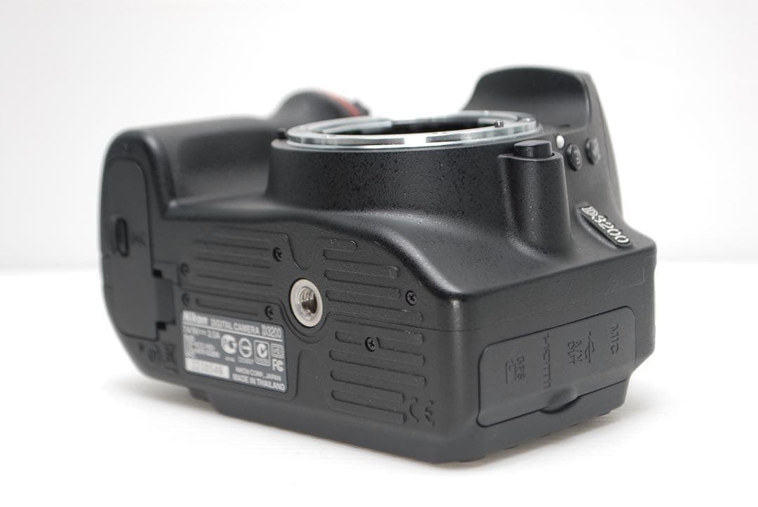 ❤️ショット数2785回❤️Nikon D3200 シングルレンズセット 美品