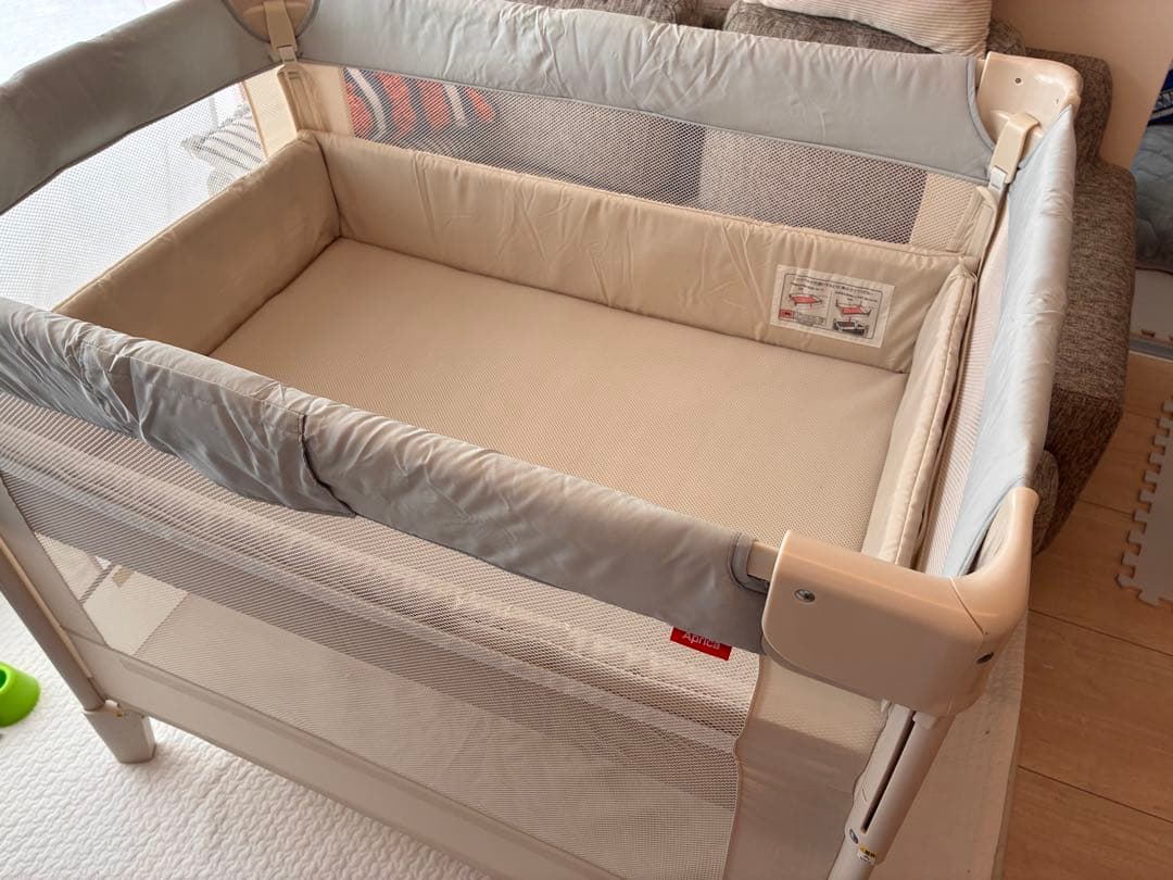 【ベビーベッド】ココネルエアー ホワイトグレー