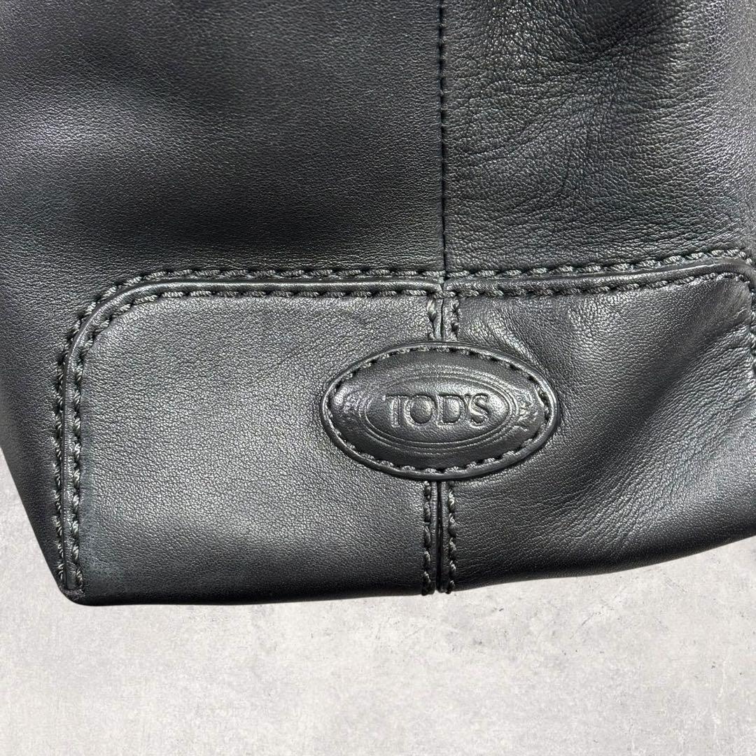 ひろちゃんTOD'S トッズ Dバッグ ハンドバッグ レザー 黒 ゴール