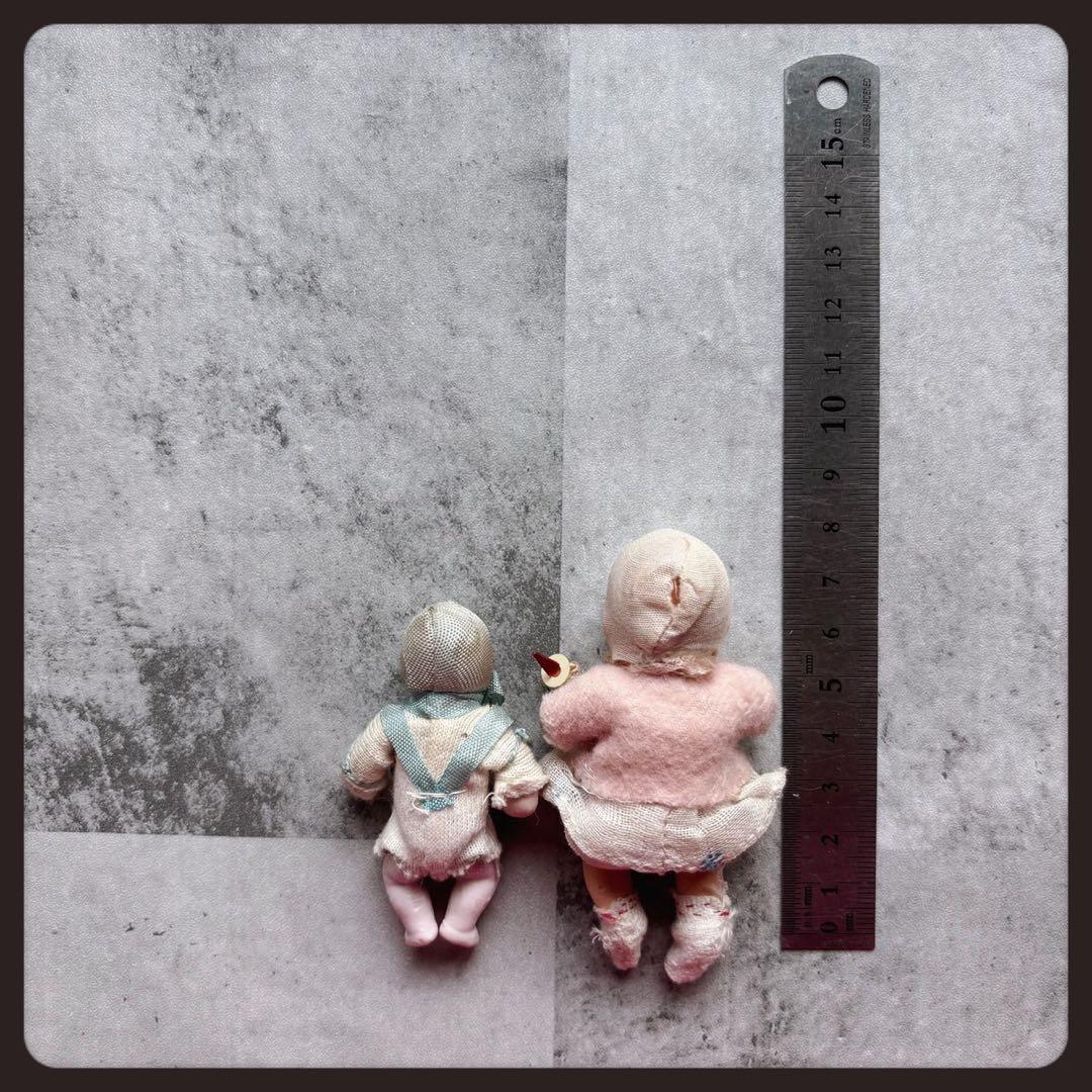 オールドヴィンテージ ベビーベッドとベビーチェア ベビービスクドール2体のセット