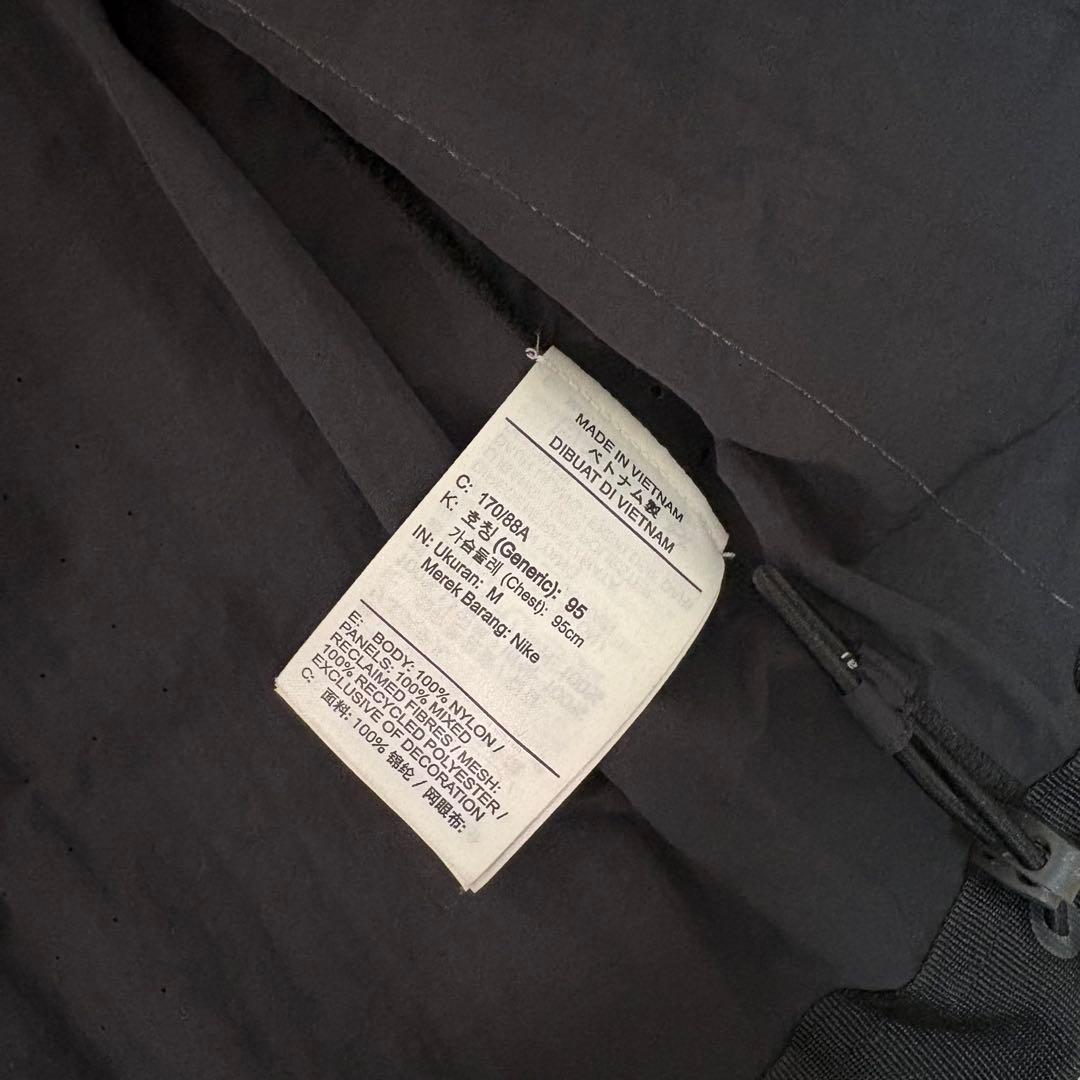 即完売品　NIKE × sacai レイヤードボンバージャケット