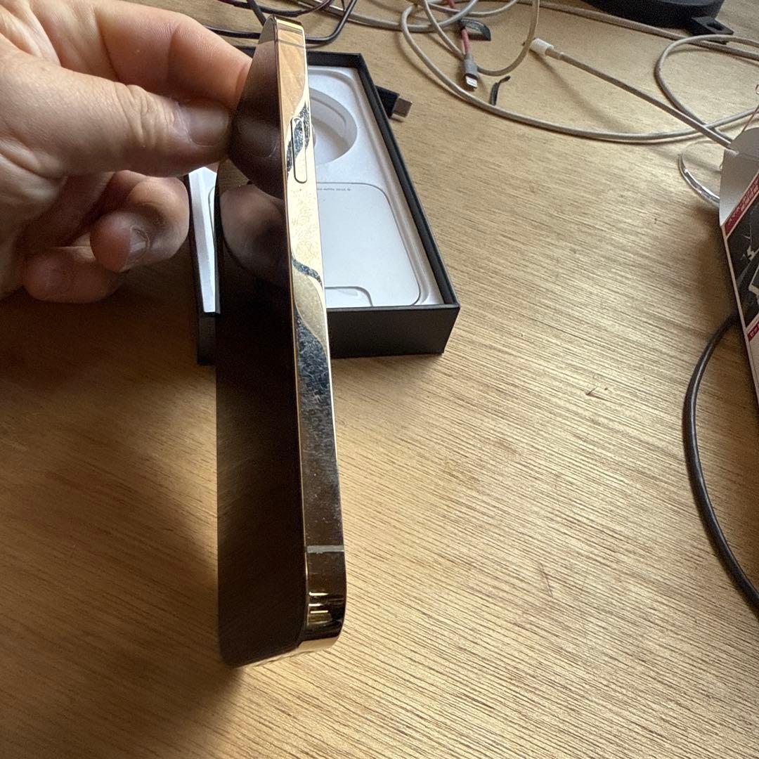 Apple iPhone 12 Pro ゴールド 本体　512GB