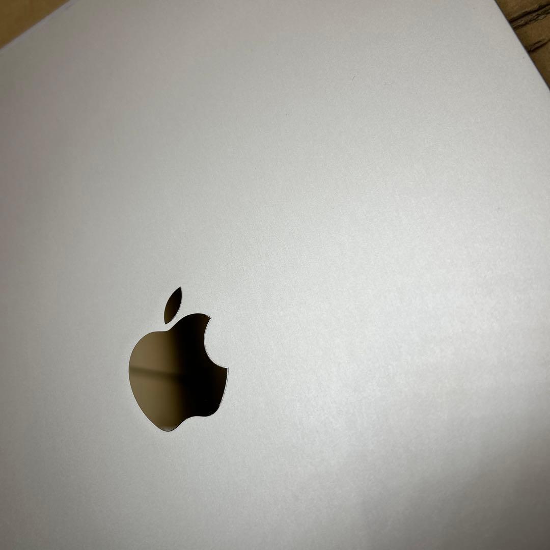 iPad Pro 12.9インチ (第３世代) Wi-Fi + Cellular
