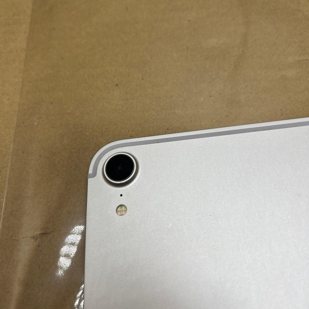 iPad Pro 12.9インチ (第３世代) Wi-Fi + Cellular