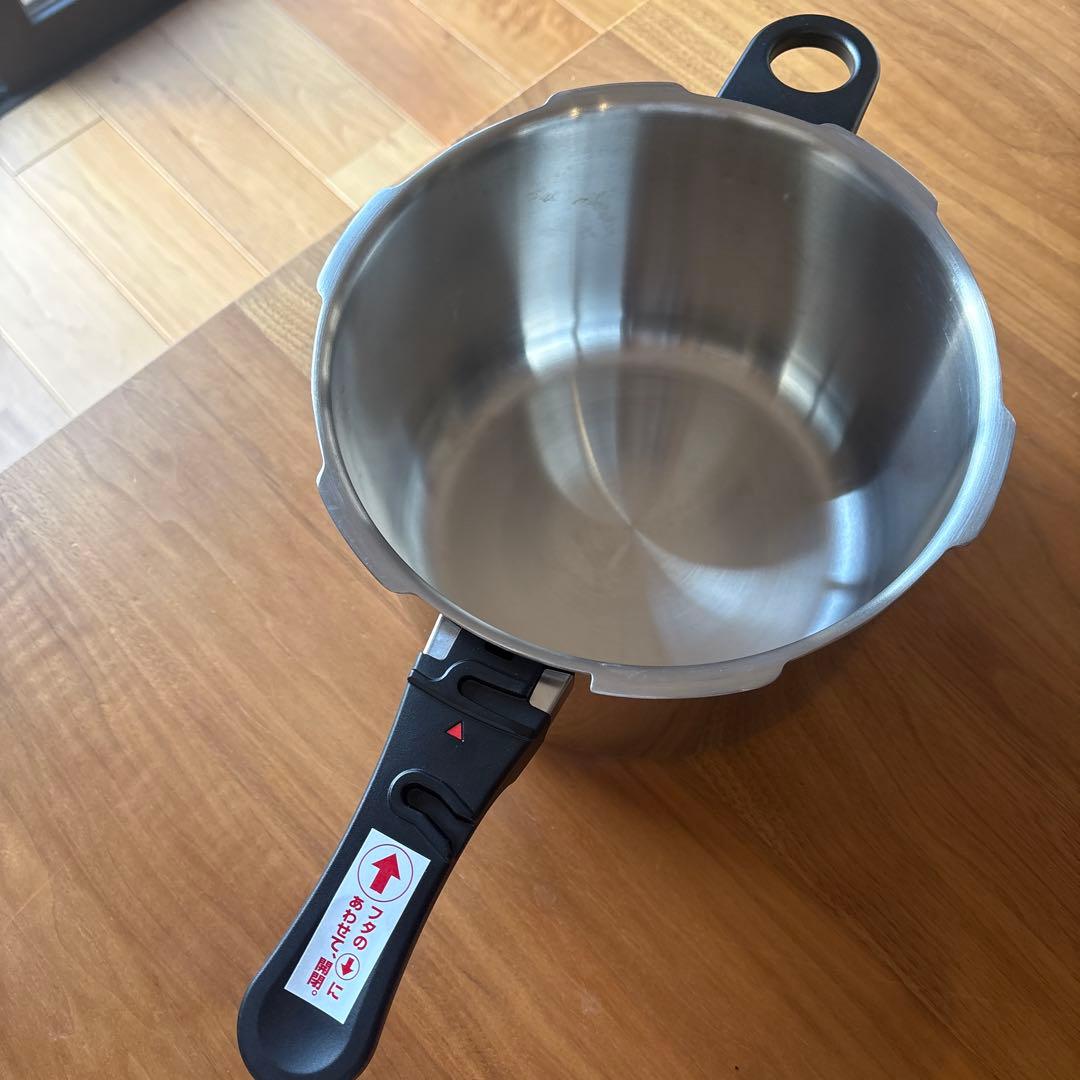 アサヒ軽金属工業5.5ℓゼロ活力なべ　圧力鍋　未使用に近い