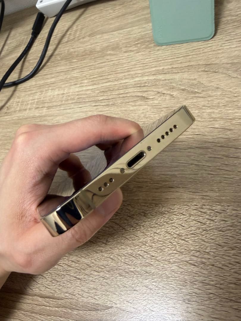 【値下げ】美品SIMフリーiPhone 13 Pro ゴールド 256G