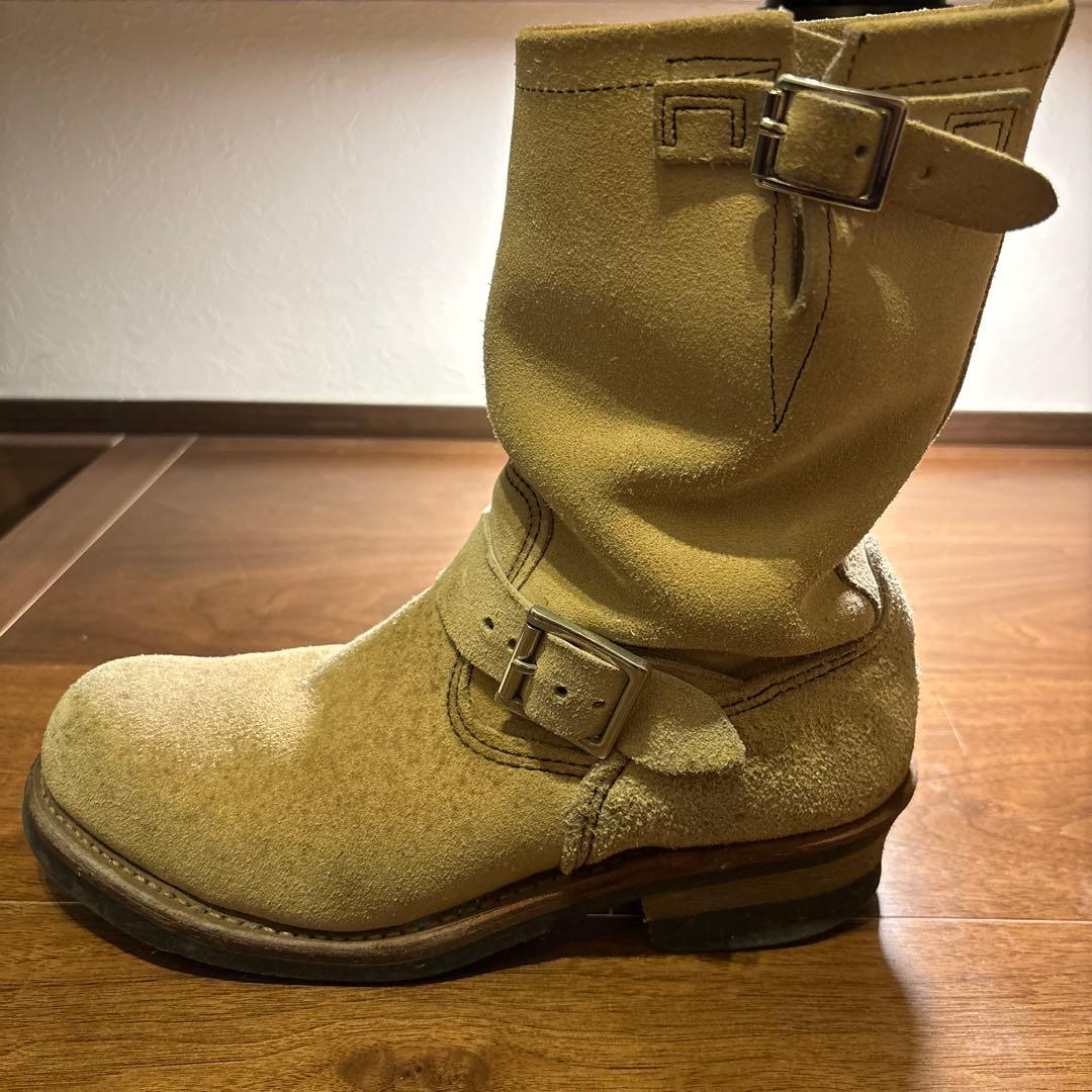 レッドウィング　ヌバック　ベージュ　エンジニアブーツ