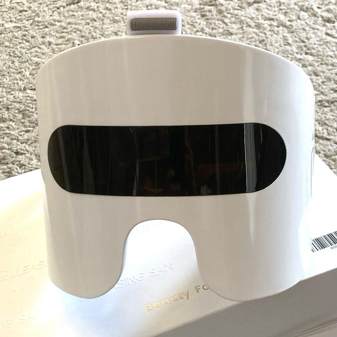 PLEASING SAN プリージングサン　目元美顔器