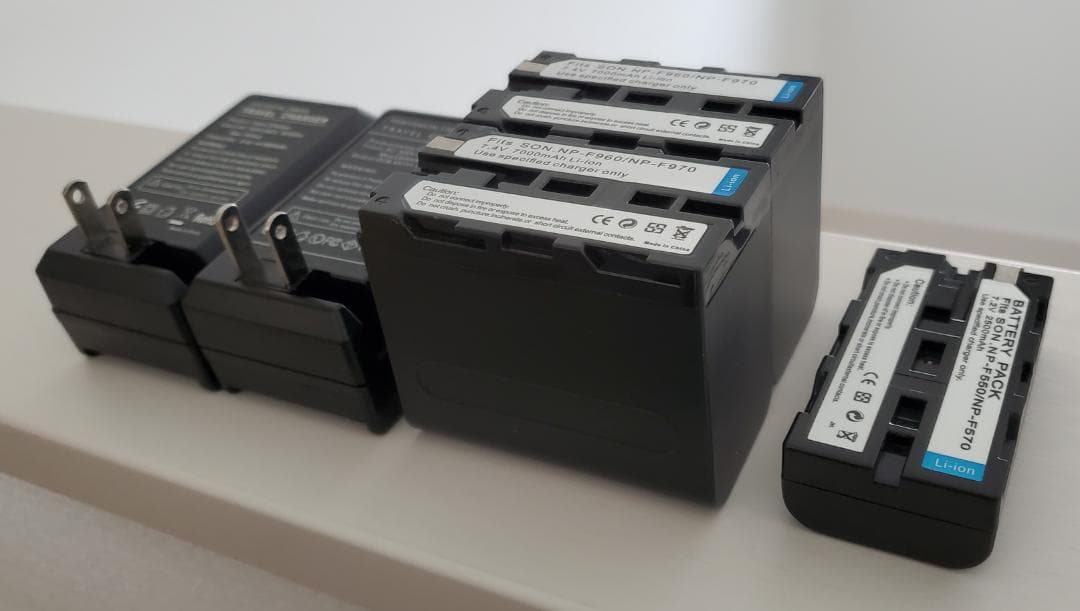 feelworld fw760　yongnuo YN300 II