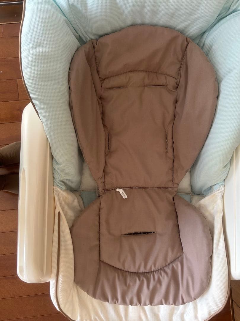 combi コンビ 電動 ネムリラ オートスウィング ハイローベッド チェア