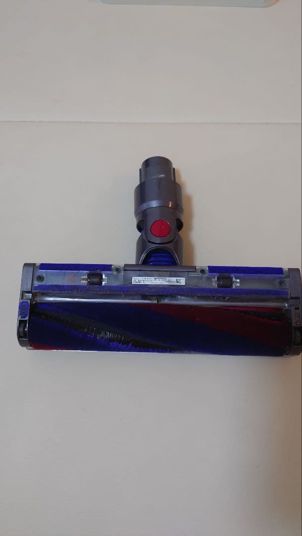 ど*な様 【純正スタンド付き】Dyson V8slim fluffy＋【掃除機】