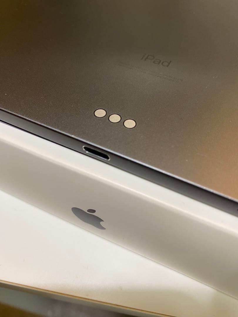 【美品】iPad Pro 12.9インチ 128GB (第5世代)スペースグレー