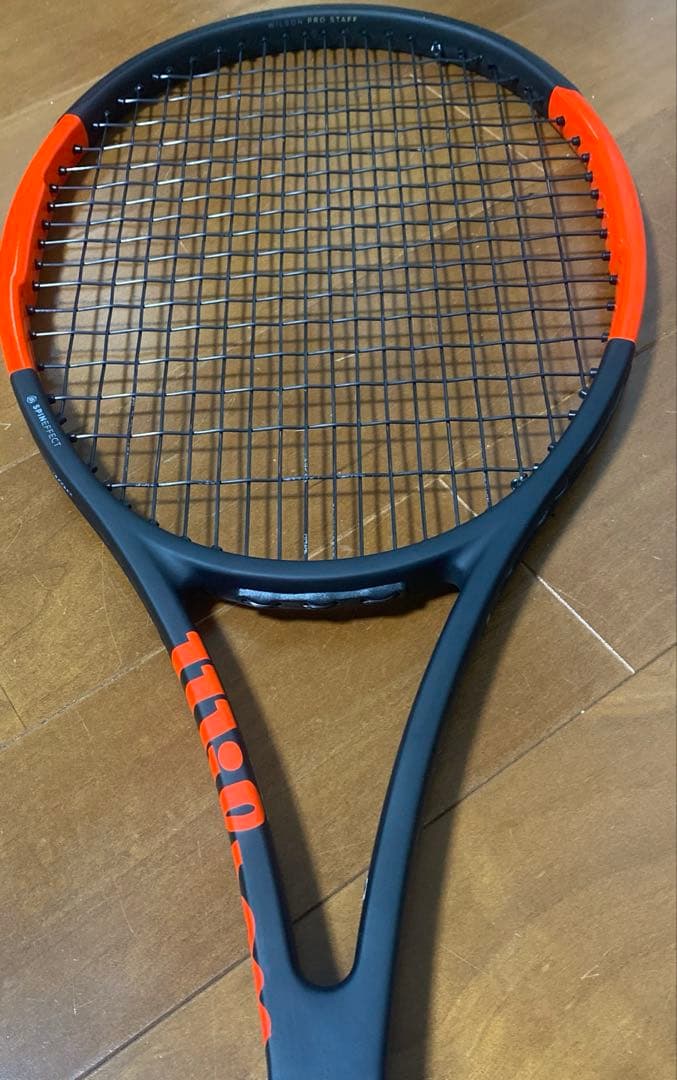 ウィルソン　美品　97S v11 2017カタログ付き。　単品ガット付き