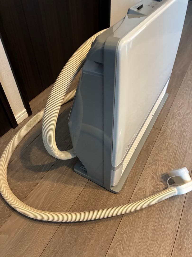【2025年製】　温水ルームヒーター 床置移動型 RFM-Y61EB