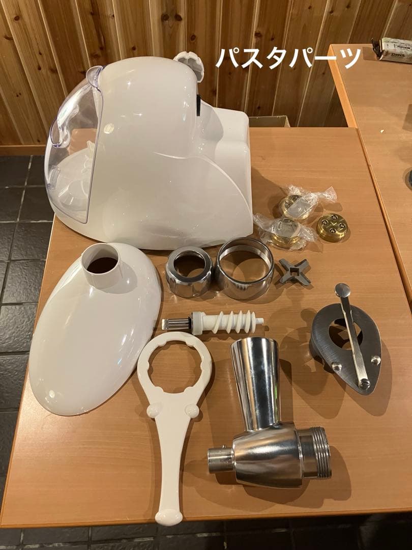 デロンギ　パスタメーカー＆スーパーミンサー　KMG1200J 中古　説明書なし