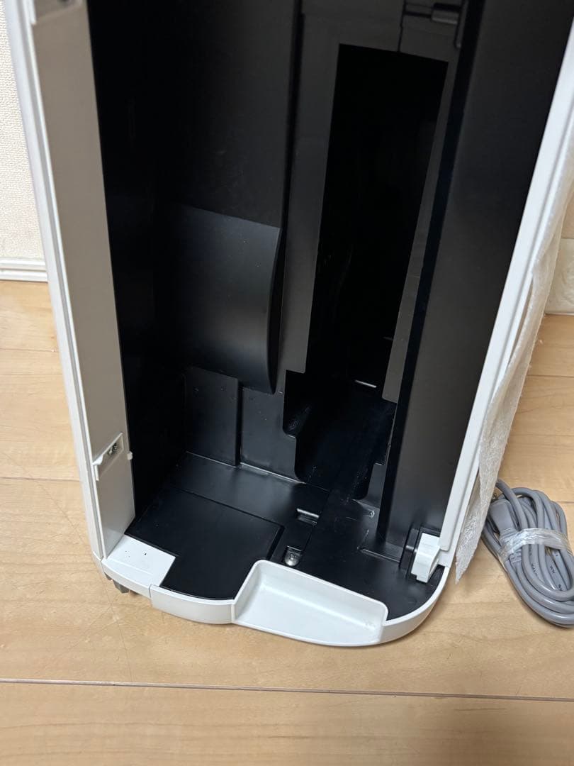 送料込✨2023年 SHARP 加湿空気清浄機 KI-RS50-W