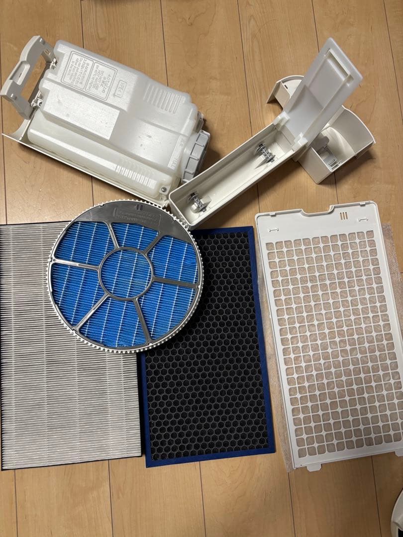 送料込✨2023年 SHARP 加湿空気清浄機 KI-RS50-W