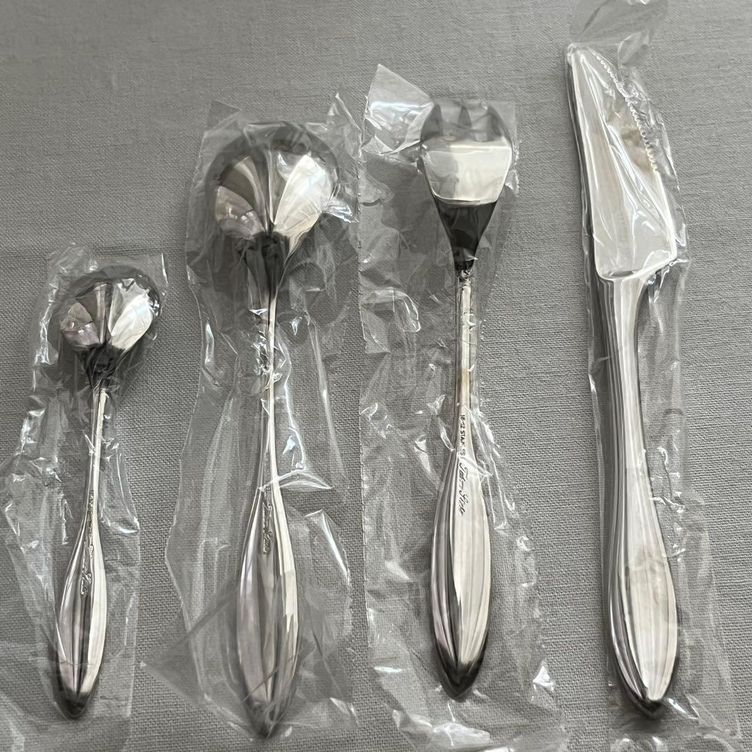 ●未使用品 燕振興 ミラノモダン 18-12ステンレス カトラリー スプーン