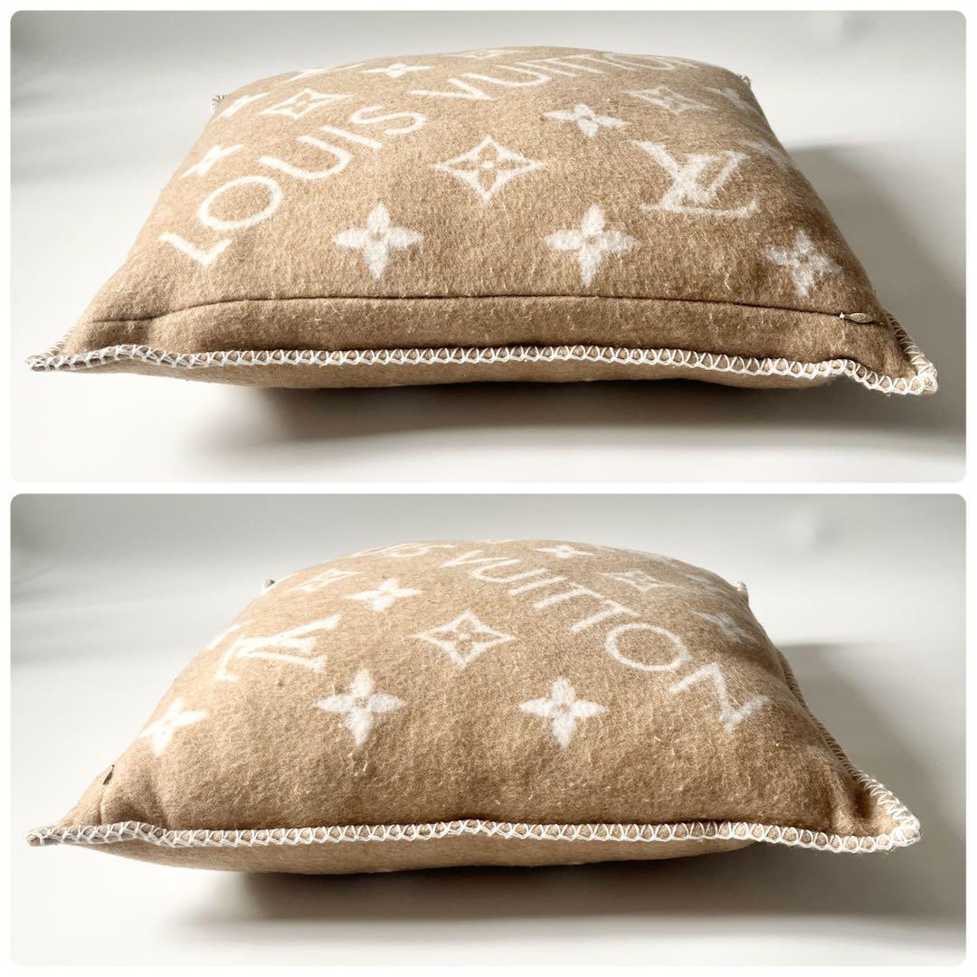 ルイヴィトン　クッション ネオ モノグラム　ウール　カシミヤ　ベージュ