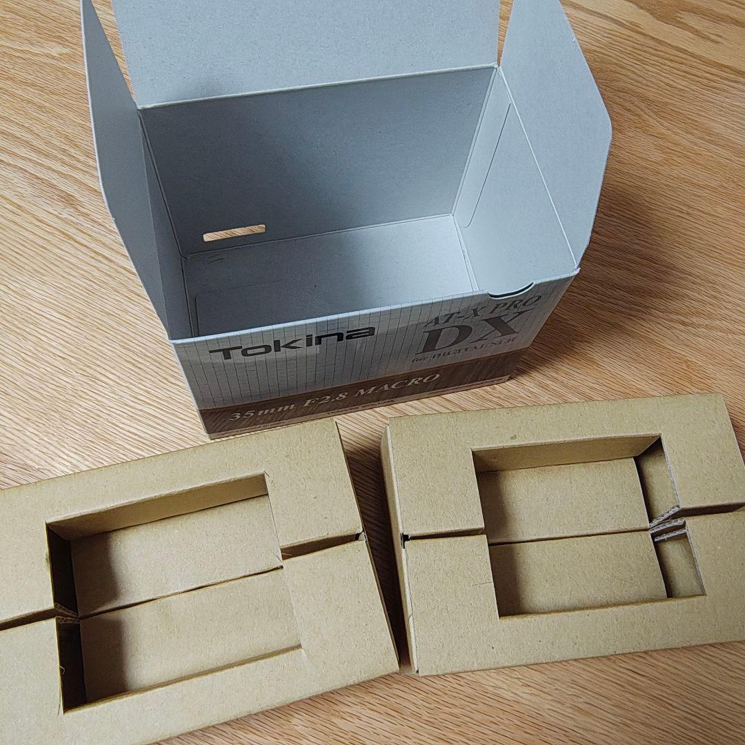 Tokina AT-X PRO 35mm F2.8 マクロレンズ
