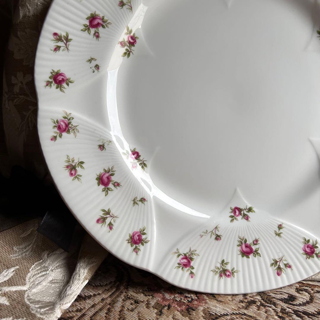 英国製  Rosalie 可憐な花びら ディナー皿5枚