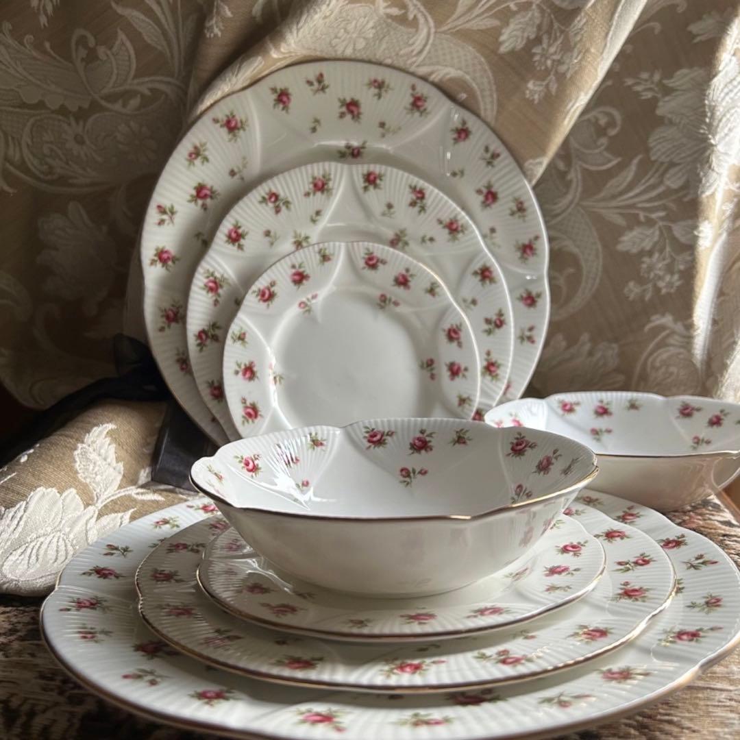 英国製  Rosalie 可憐な花びら ディナー皿5枚