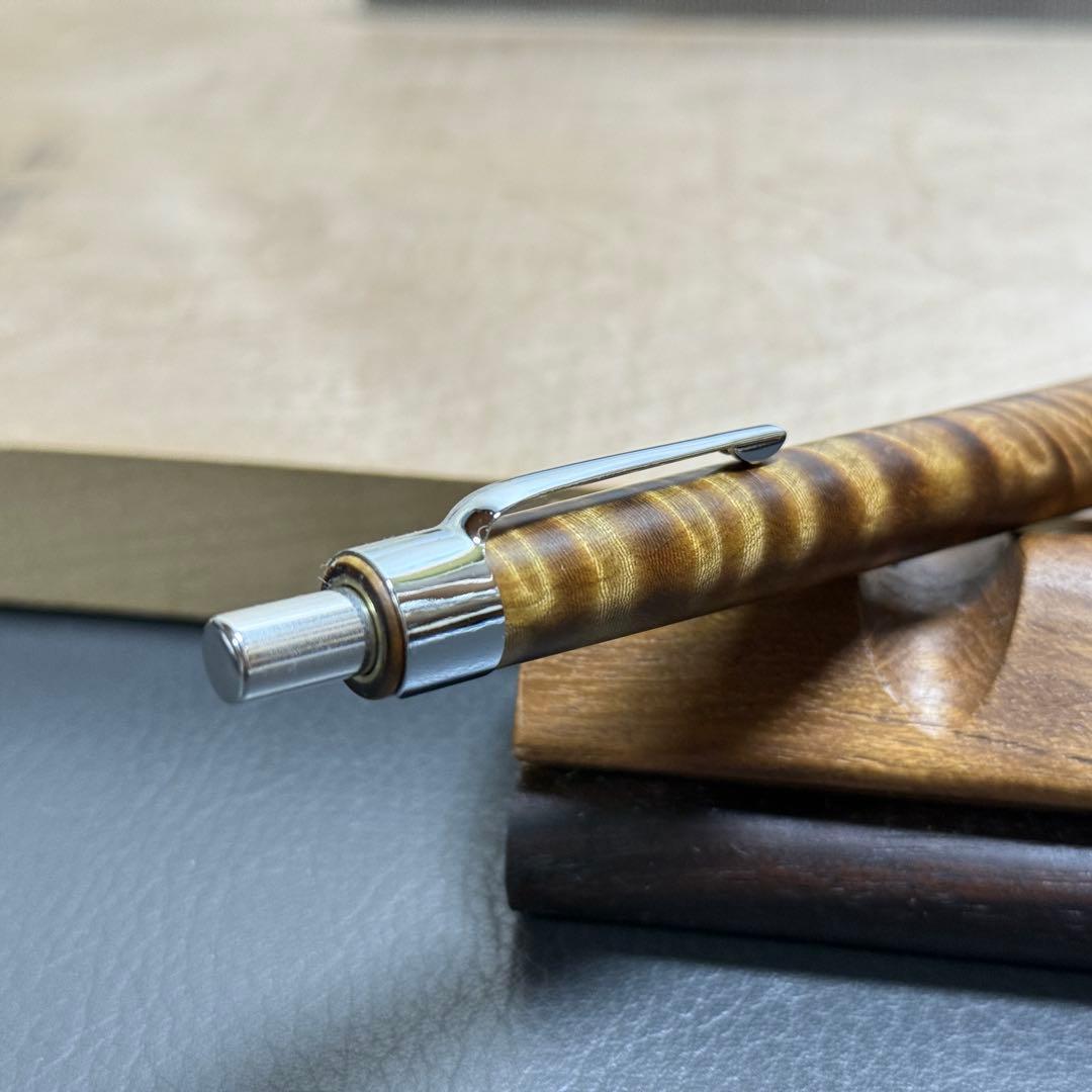 122栃トラ杢スタビ　木製シャーペン　強低重心R 真鍮　ギラギラ杢