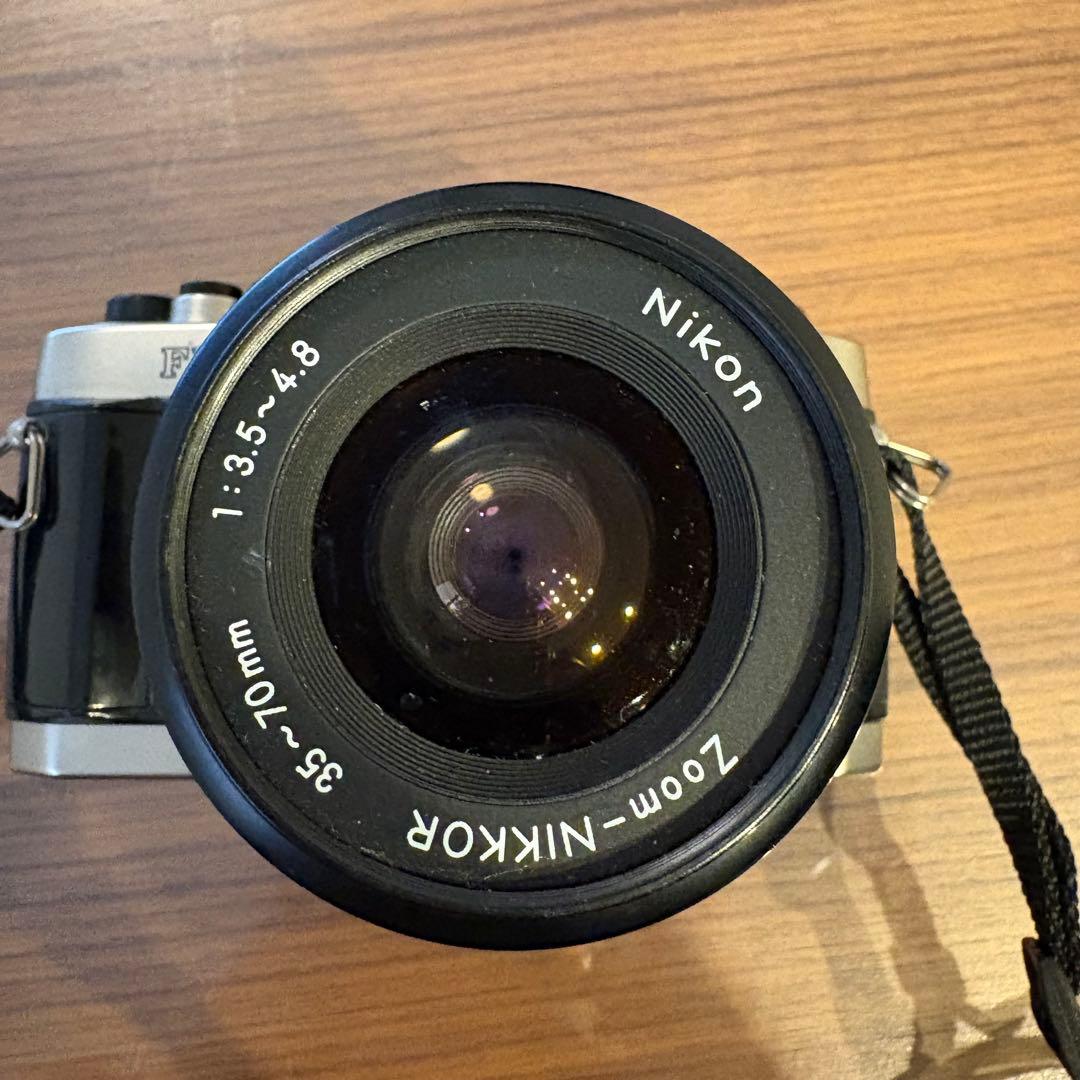 Nikon FM10 / zoom-nikkor35〜70mm ストラップ付き