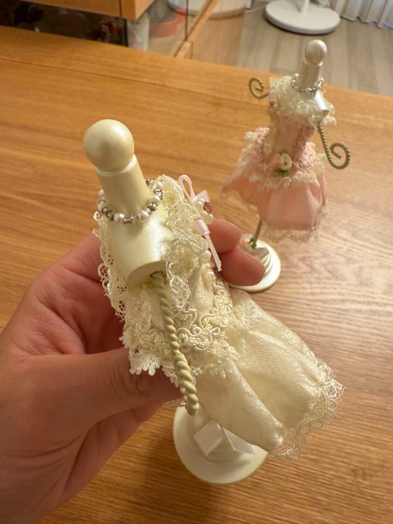 アクセサリー置き　人形