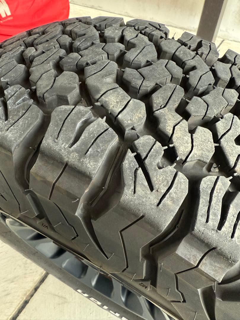 デルタフォース オーバル ＢＦグッドリッチ KO2 275 70 17 4本