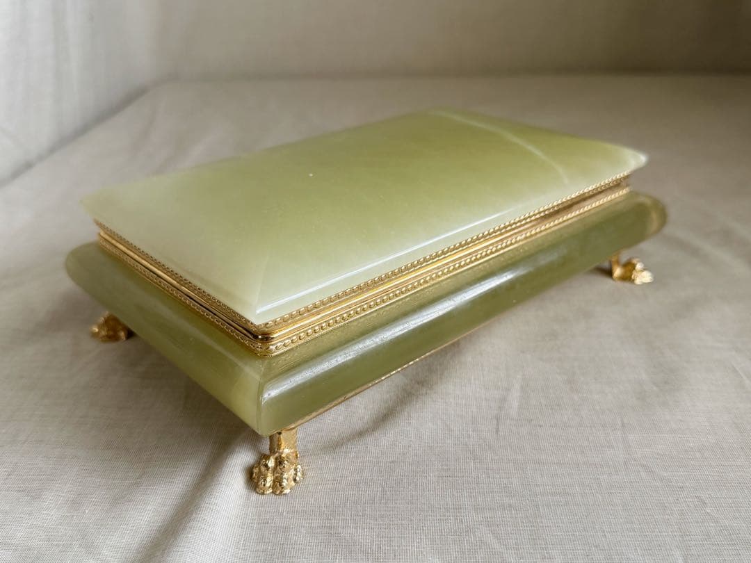 イタリア製 グリーンオニックス グリーンオニキス 天然石 ジュエリーケース 猫足