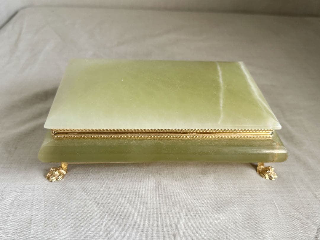 イタリア製 グリーンオニックス グリーンオニキス 天然石 ジュエリーケース 猫足