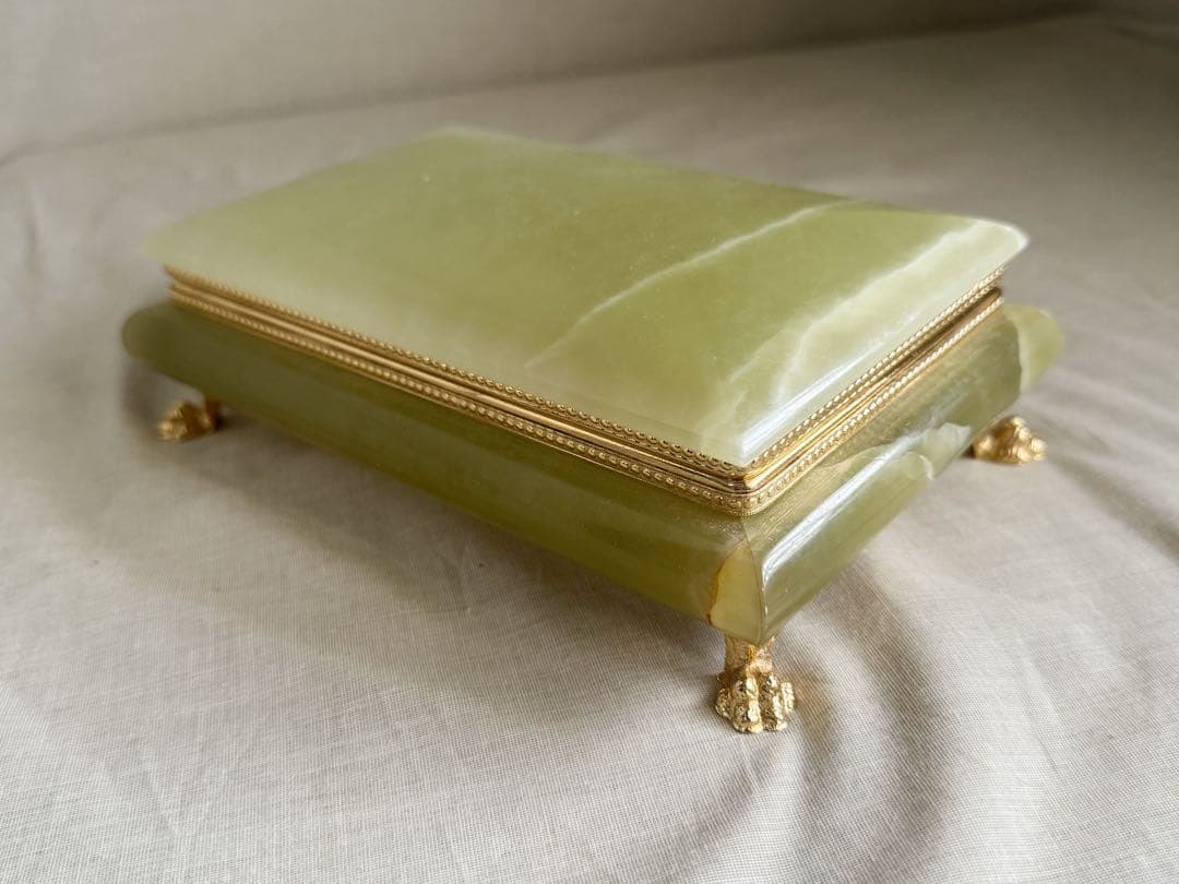 イタリア製 グリーンオニックス グリーンオニキス 天然石 ジュエリーケース 猫足