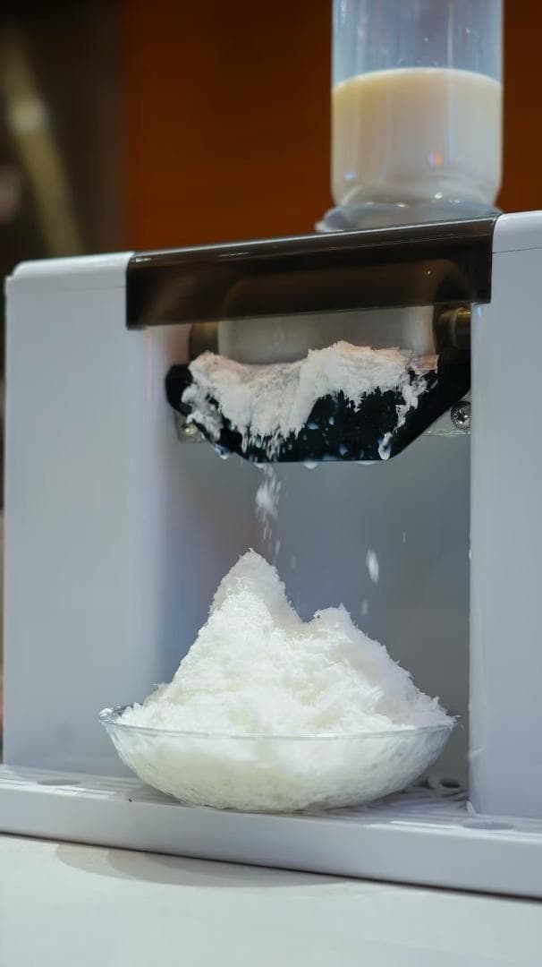 業務・家庭両用の電動かき氷機 ふわふわ かき氷電動かき氷器 電動カキ氷器