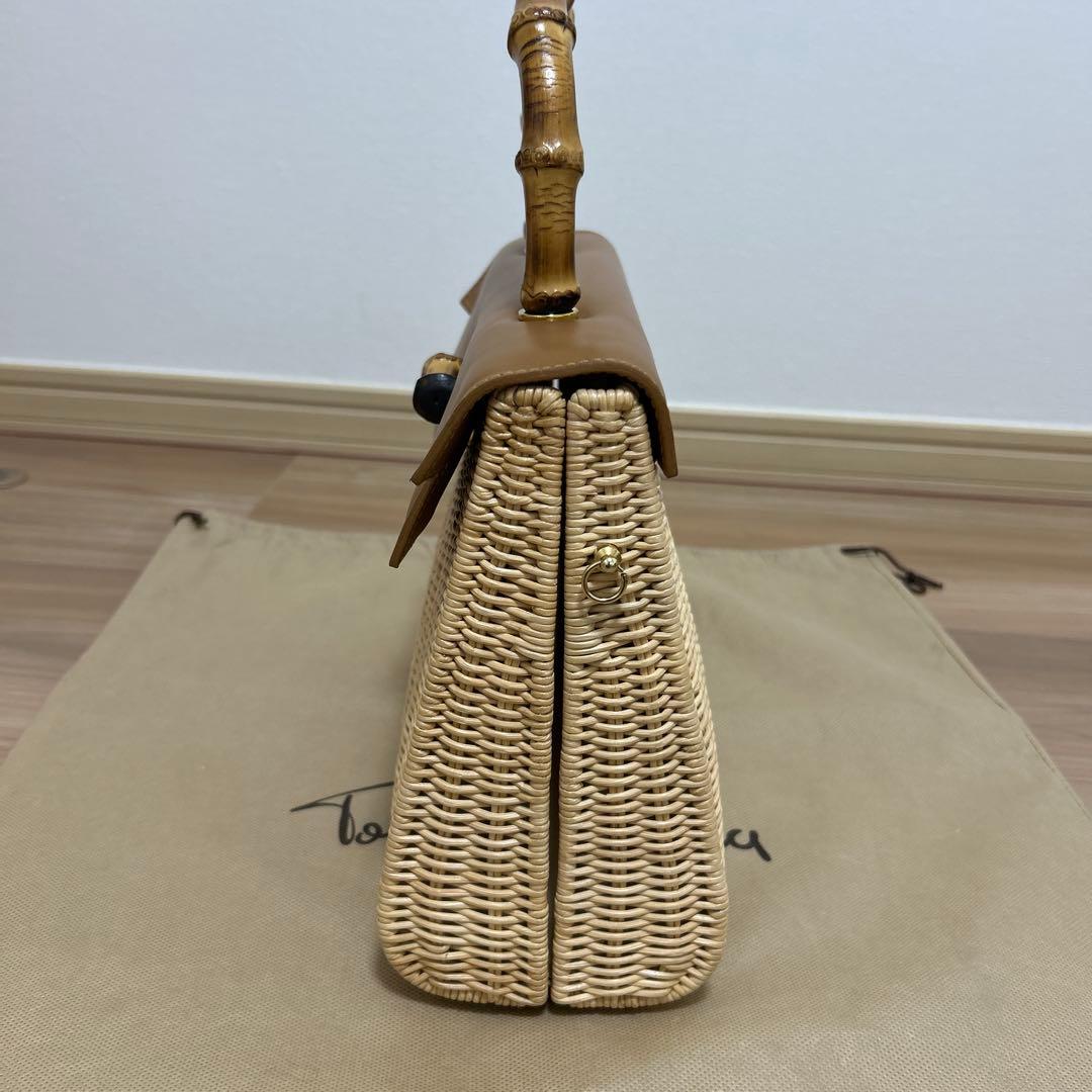 トマソカンドリア　かごバッグ