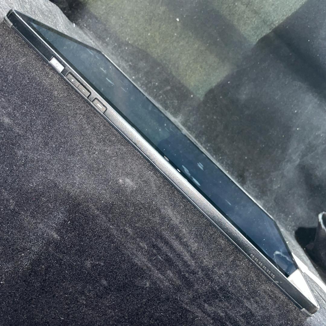 美品 ARROWS Tab Q739/AB 第8世代i5 高速SSD 256GB