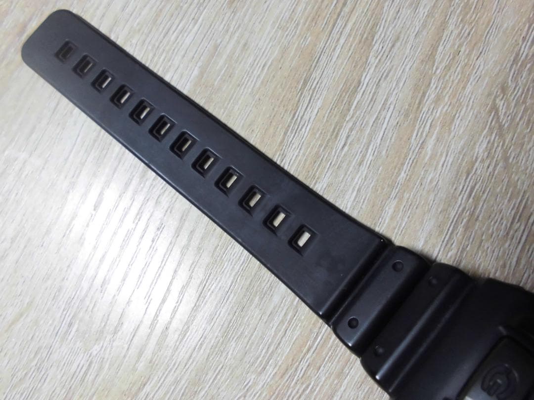 美品！カシオ Gショック GW-6900-1JF 電波ソーラー 3つ目 定番②