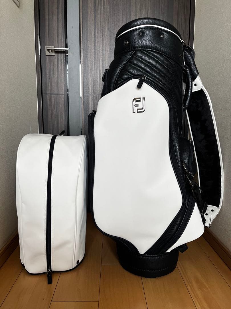 希少　美品　ＦＪ　フットジョイ ３点式キャディバッグ【ホワイト/ブラック】完売品