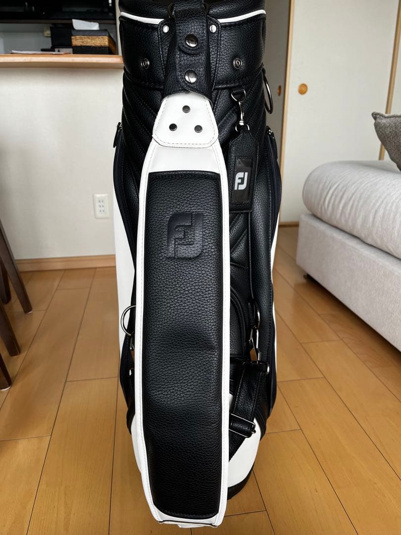 希少　美品　ＦＪ　フットジョイ ３点式キャディバッグ【ホワイト/ブラック】完売品