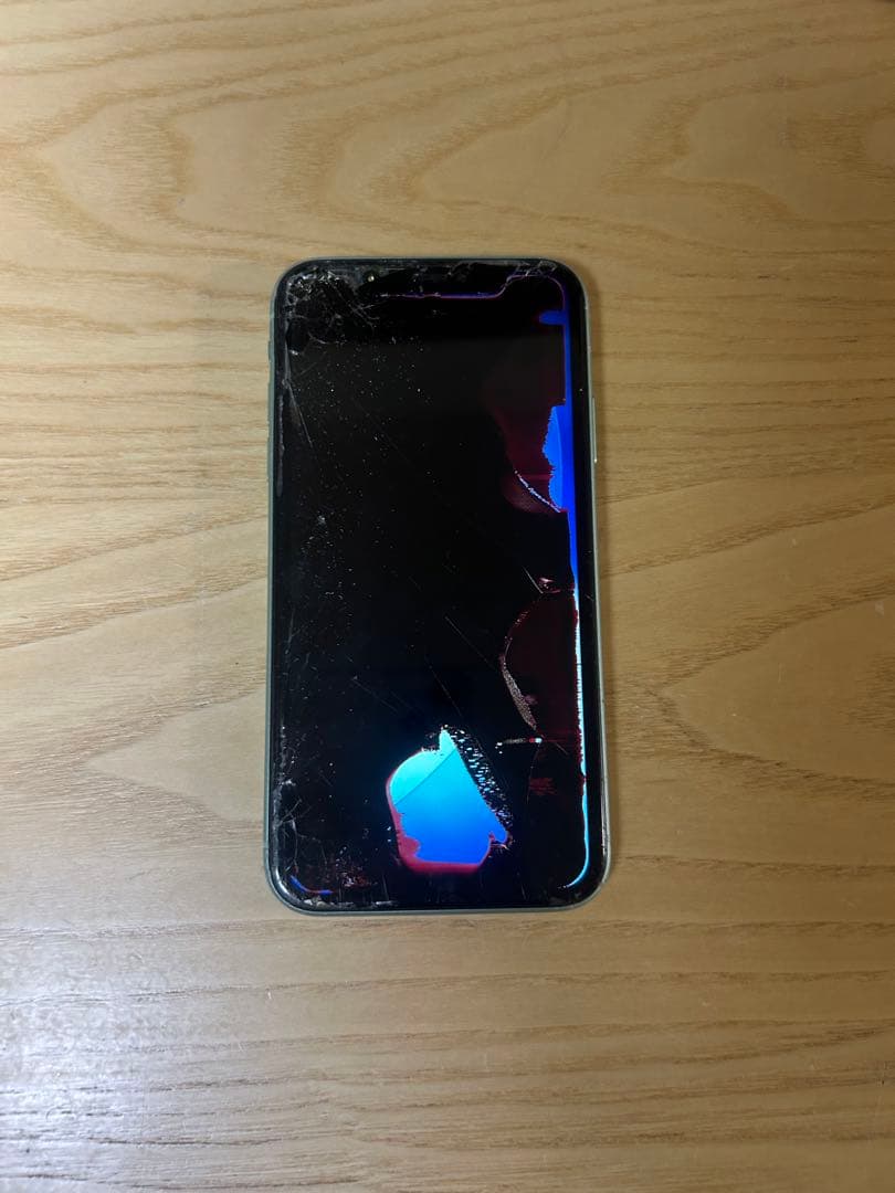 【ジャンク】iPhone11 64GB グリーン