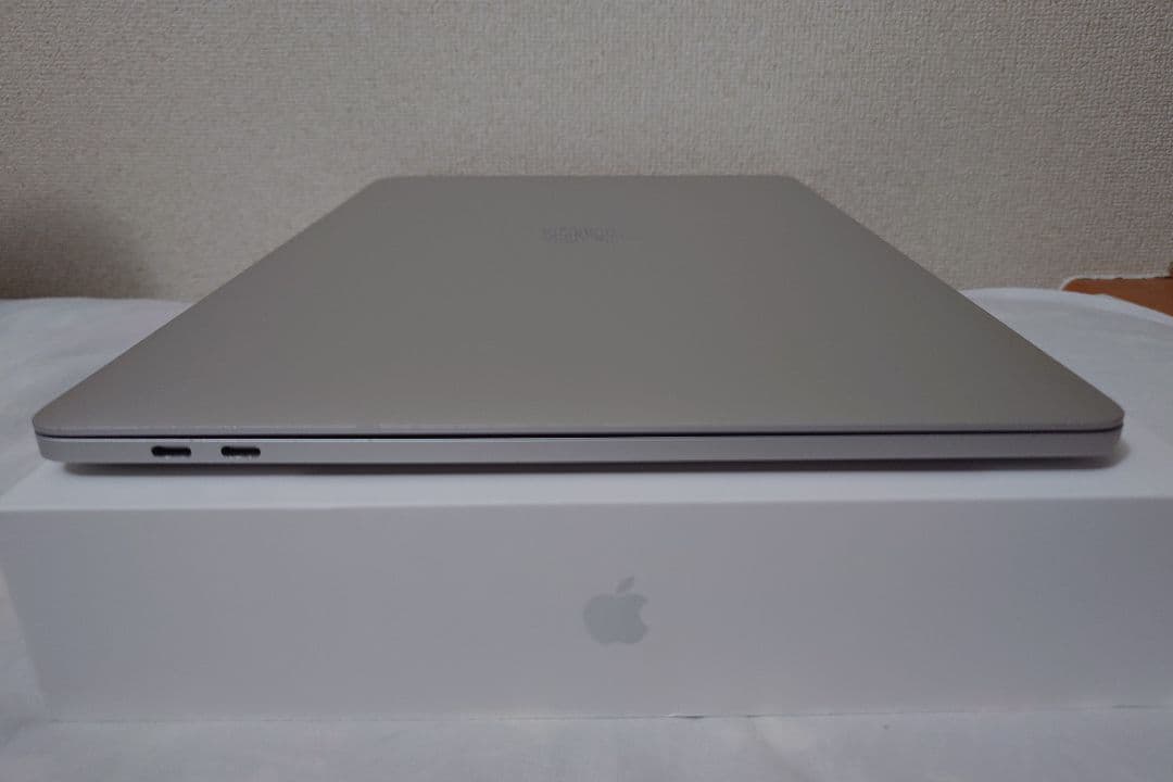 MacBook本体 MacBook Pro 2018 i9/16GB/512GB