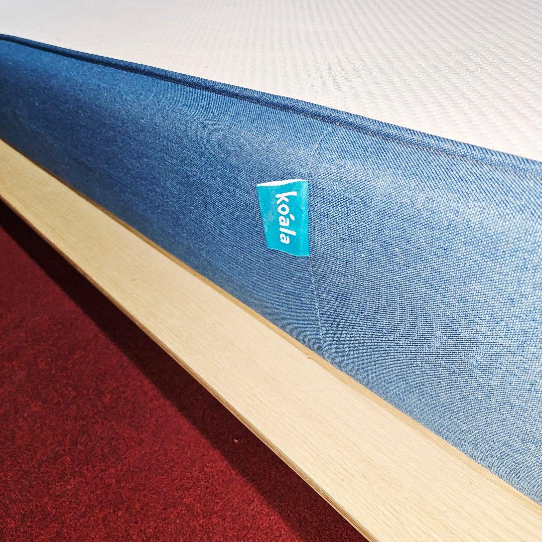 ダブルエアーマットレス ホワイト/ブルー Koala Bed