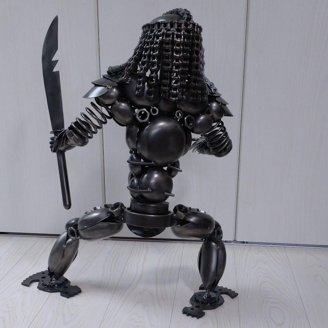 プレデター 鋼鉄製フィギュア 外国製