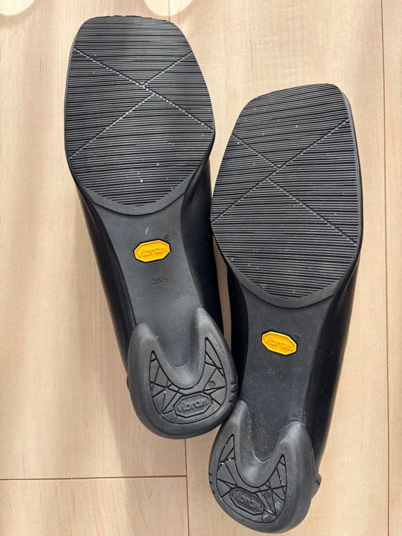 SHISEIのローファー　23.5センチ